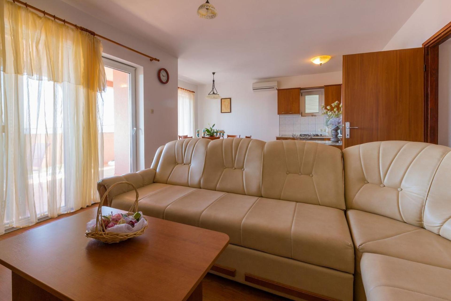 Apartments Tomica Novi Vinodolski Eksteriør bilde