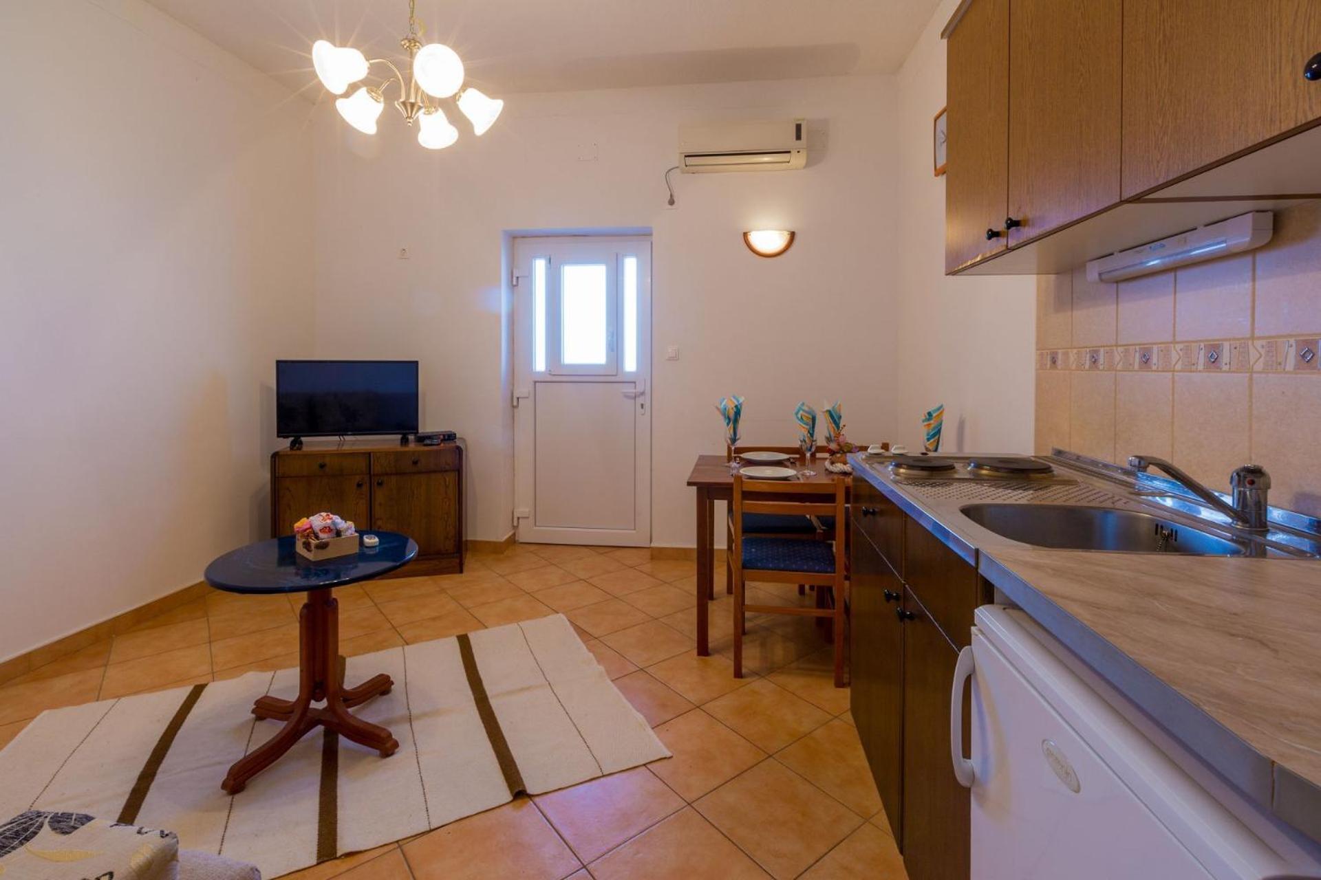 Apartments Tomica Novi Vinodolski Eksteriør bilde
